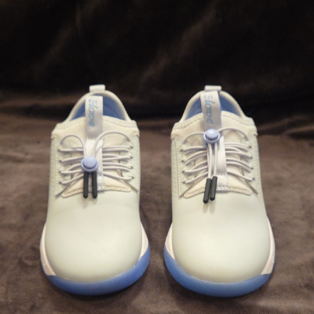 Clove Grey/Blue Nursing Shoes. NWOT. Size 5.5